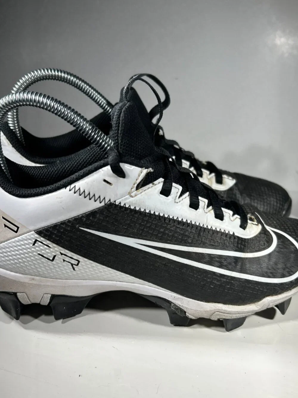 Nike Vapor Edge Shark 2 Youth Boys Football Cleats Size 5 5Y Black White Sneaker